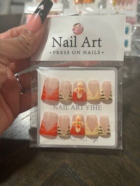 Floral Orange & Nude Press-On Nail Set